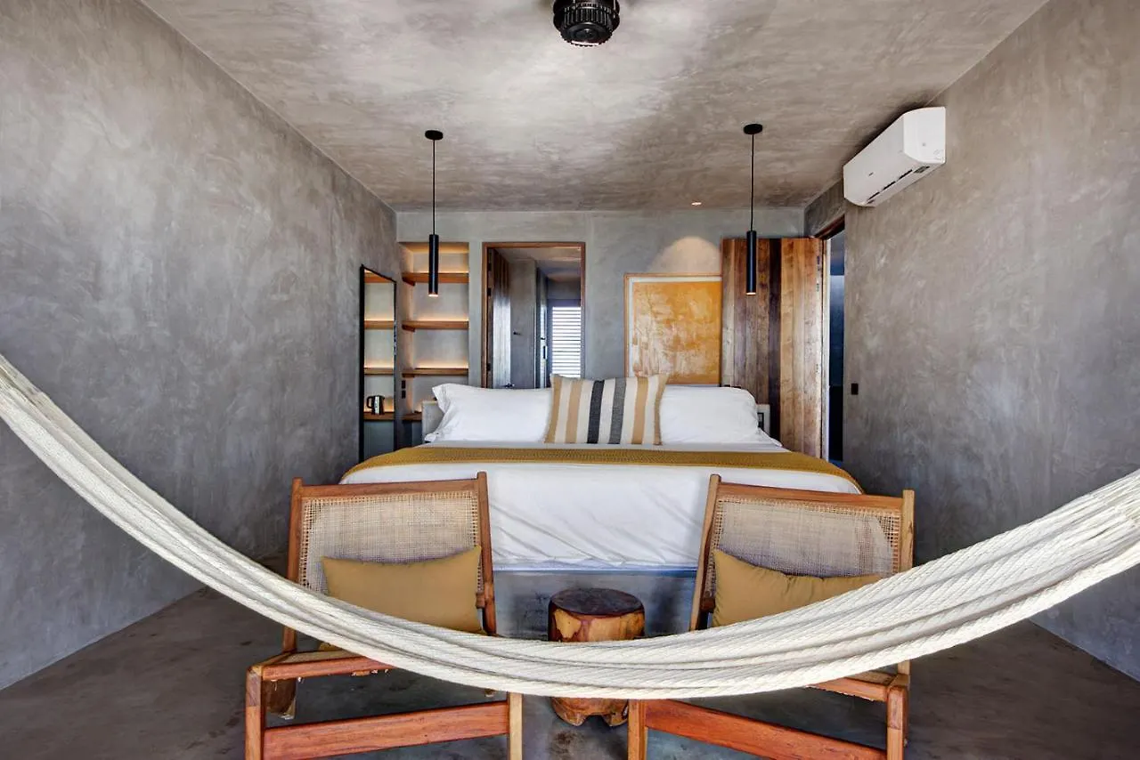 Beachfront Villa In Tankah Bay Tulum
