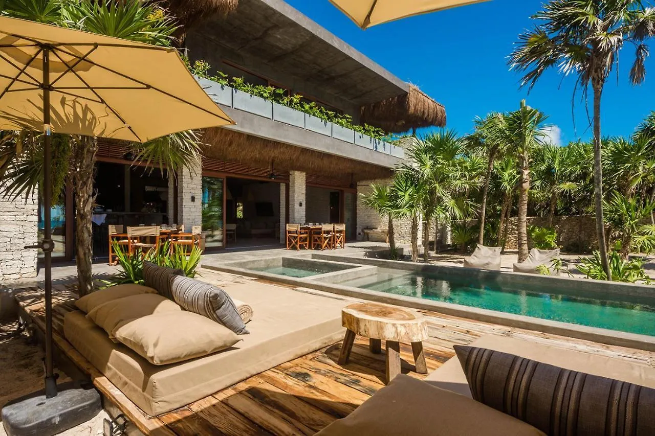 Beachfront Villa In Tankah Bay Tulum Mexico