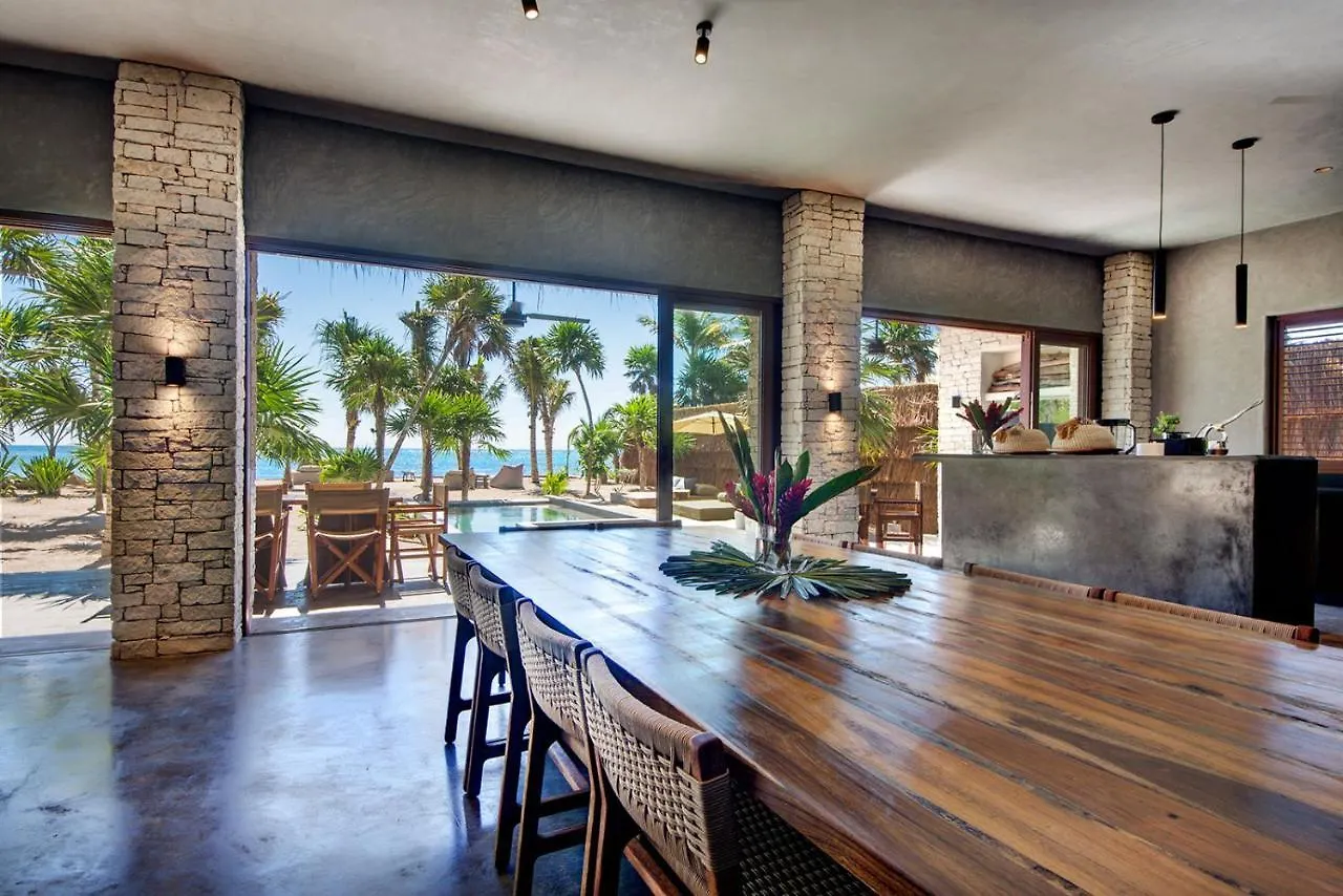 Nyaraló Beachfront Villa Soliman Bay 12